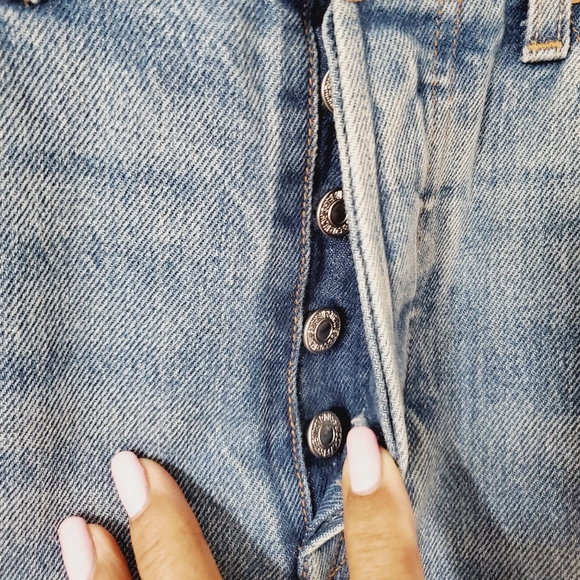 ⚡️ Levi's Altered Wide-Leg High Rise Jeans ⚡️ - Picture 7 of 11